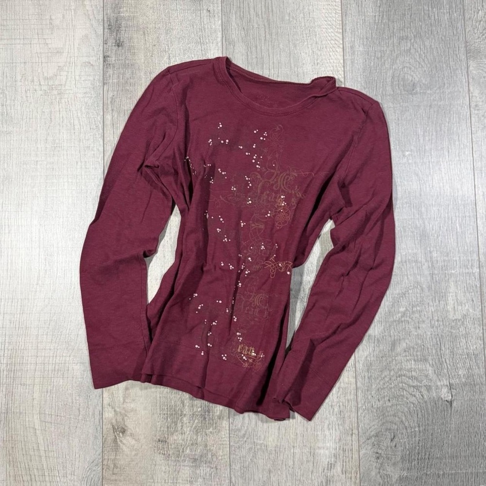 Women's vintage Y2K maroon afffliciton style Lon sleeve shirt Size measures M